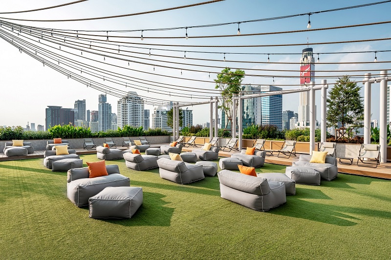 Moxy Bangkok Ratchaprasong Unveils Rockstar Party Packages and Culinary Delights for Stylish Celebrations in the Heart of Bangkok